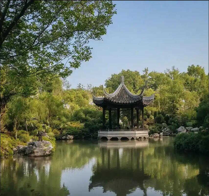 海州区斑驳餐饮有限公司